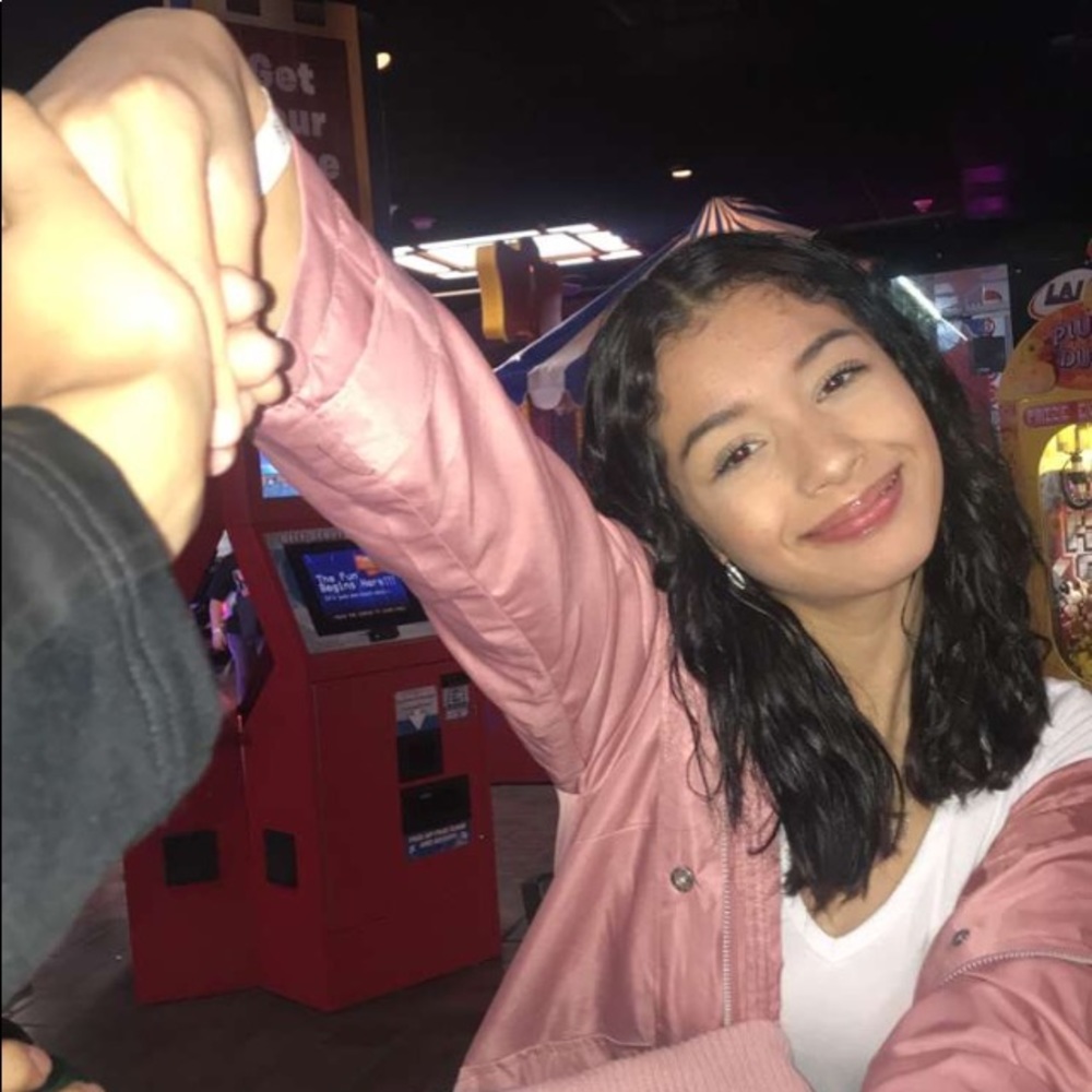 Meet your Posher, Laisha